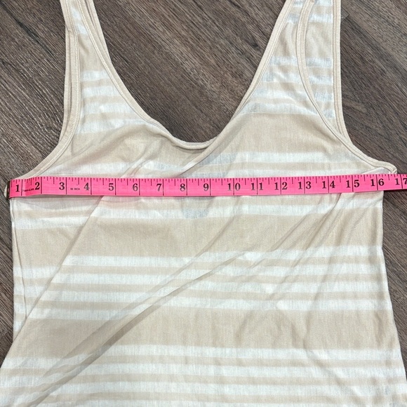 Lululemon Burn It Out Striped Beige and White Tank Top - Picture 8 of 8